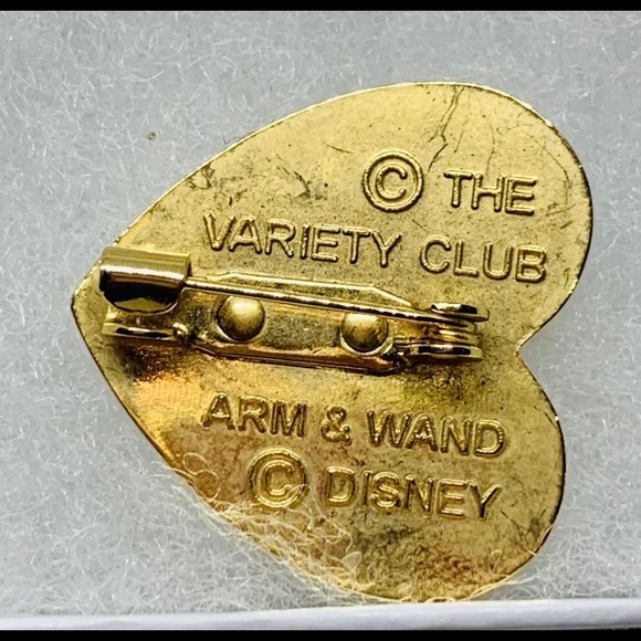 Disney Fantasia Heart Pin Arm & Wand Variety Club - Picture 3 of 3